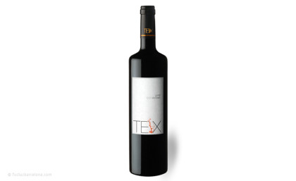 Diseño etiqueta de vino tinto por estudio de diseño gráfico tuctucbarcelona