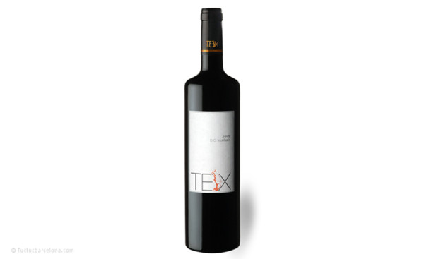 Diseño etiqueta de vino tinto por estudio de diseño gráfico tuctucbarcelona