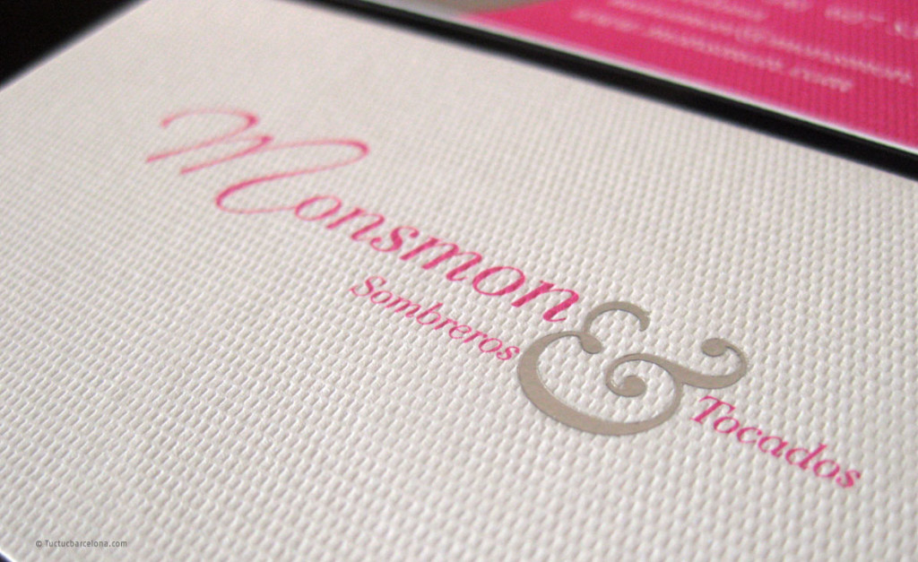 Diseño de tarjetas de visita profesionales. Sector indumentaria. Diseño realizado pro estudio de diseño gráfico tuctucbarcelona